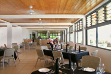 The Muri Beach Club Hotel adds a modern dimension to your Cook Islands and South
Pacific experience by blending the very best of Polynesia with distinctive contemporary decor. Boutique in style.