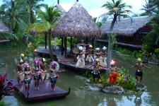 Te Vara Nui Cultural Village bring a wonderful new interactive and Cultural attraction to Rarotonga, located right in the centre of Muri Beach.