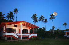 More Info: Aroa Beachside Inn