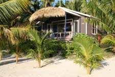 Located on a magnificent stretch of Aitutaki beach along from Paradise Cove, Aretai Beach Villas provides top quality family accommodation, offering guests easy access to a wonderful and safe lagoon.