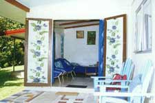 Atupa Orchid Units are an affordable self-catering accommodation option privately located in a quiet tropical garden setting, close to Rarotonga's main town of Avarua. 