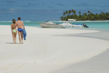 Its one of the best ways to experience the beautiful lagoon of Aitutaki and spend time on one of the most talked about places in the world ~ One Foot Island!  
