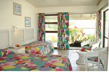 Club Raro is affordable, quality accommodation with fantastic views of the protective coral reef and the great Pacific Ocean. A wonderful place to relax, unwind and enjoy your holiday.