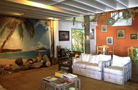 Paradise Inn is a unique alternative to the standard travellers' accommodation. Located on the edge of the main township, this property offers the most casual and laid back atmosphere in Rarotonga.
