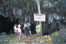 Seabreeze Lodge and Guest House is owned and operated by one of Mitiaro's stately gentlemen - Papa Joe Herman. The guest house is fully self catering and offers double bedrooms or twin rooms.